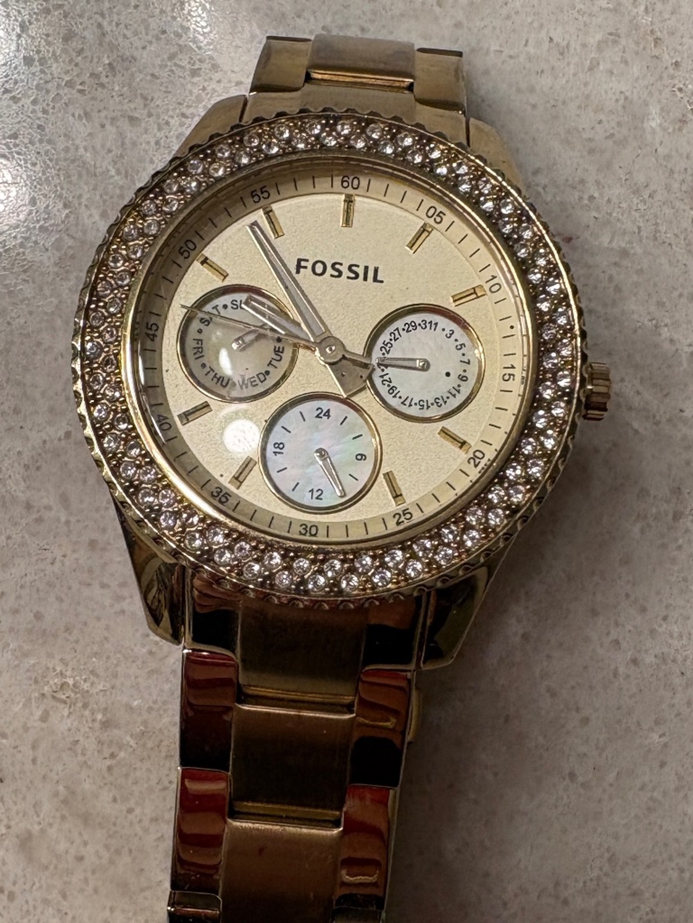 Fossil ES3101 Womens Gold Tone Stainless Steel Analog Gold Dial Wrist Watch E258